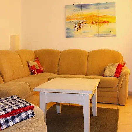 Doppelhaushaelfte Duenenrose, Glowe, Cleaning Included Prázdninový dům Glowe