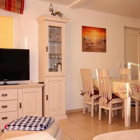Prázdninový dům Doppelhaushaelfte Duenenrose, Glowe, Cleaning Included