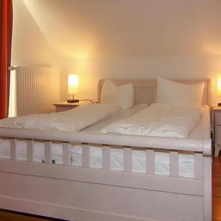 Doppelhaushaelfte Duenenrose, Glowe, Cleaning Included Prázdninový dům Glowe